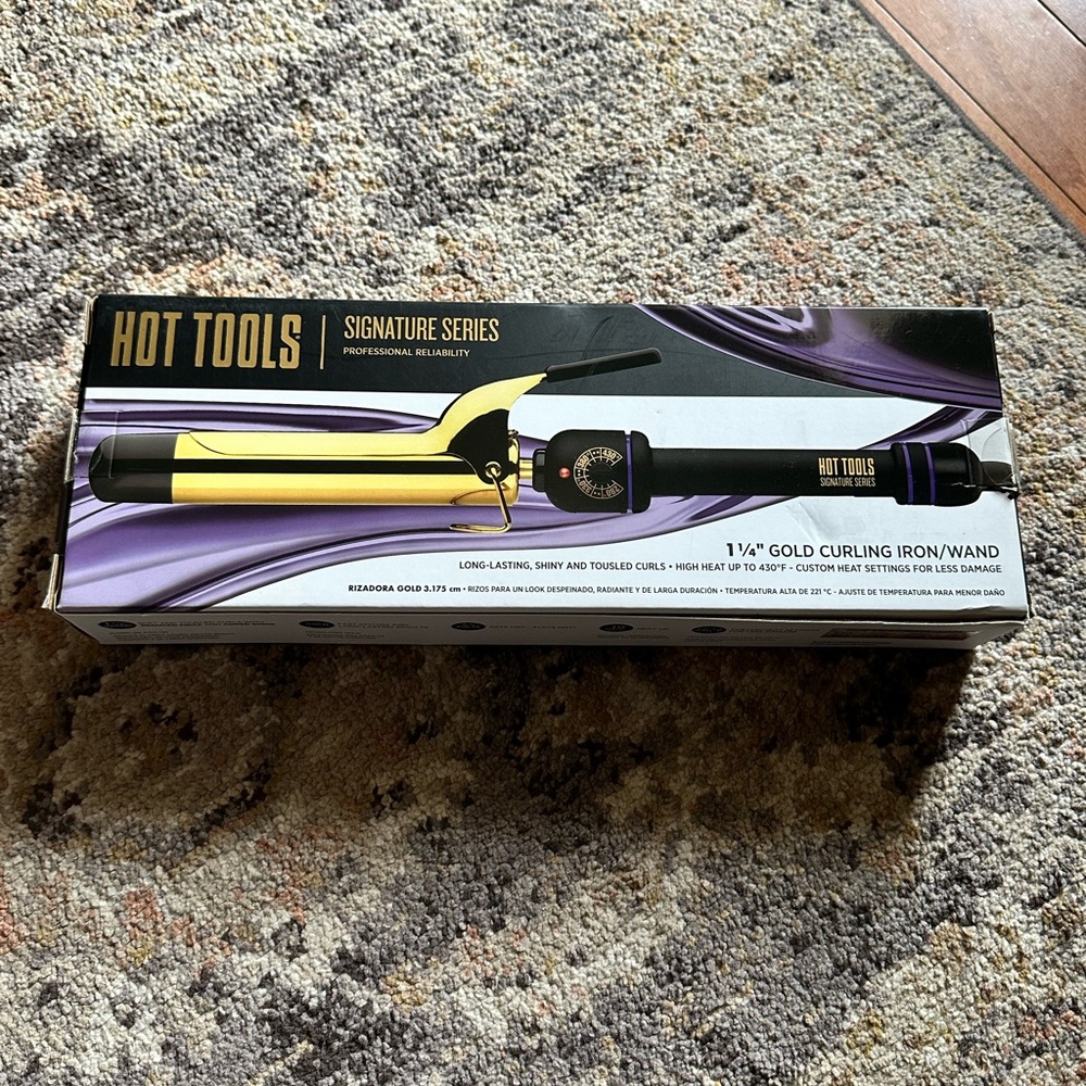 NEW Hot Tools Signature Series Curling Iron